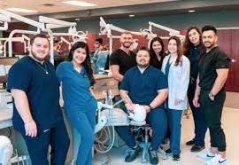 how much does a doctor of dental surgery make